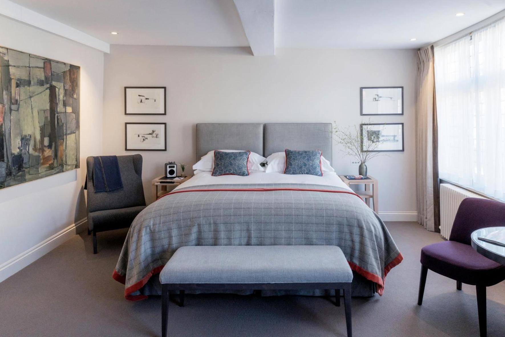 Old Bank Hotel Oxford Ngoại thất bức ảnh A bedroom at The Wolseley