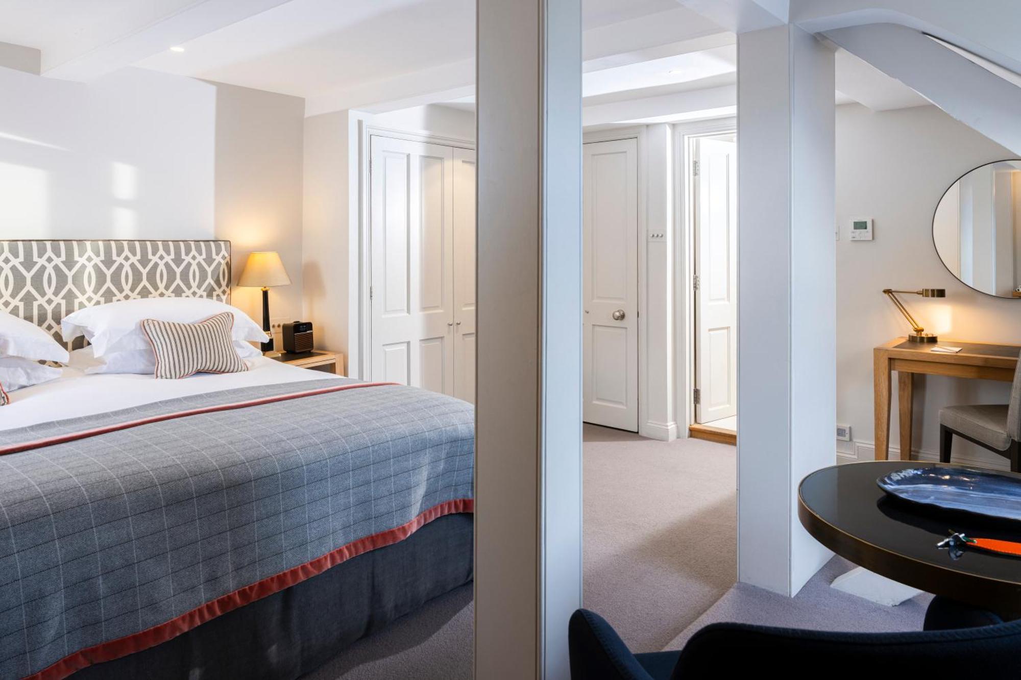 Old Bank Hotel Oxford Ngoại thất bức ảnh A suite at The Albany